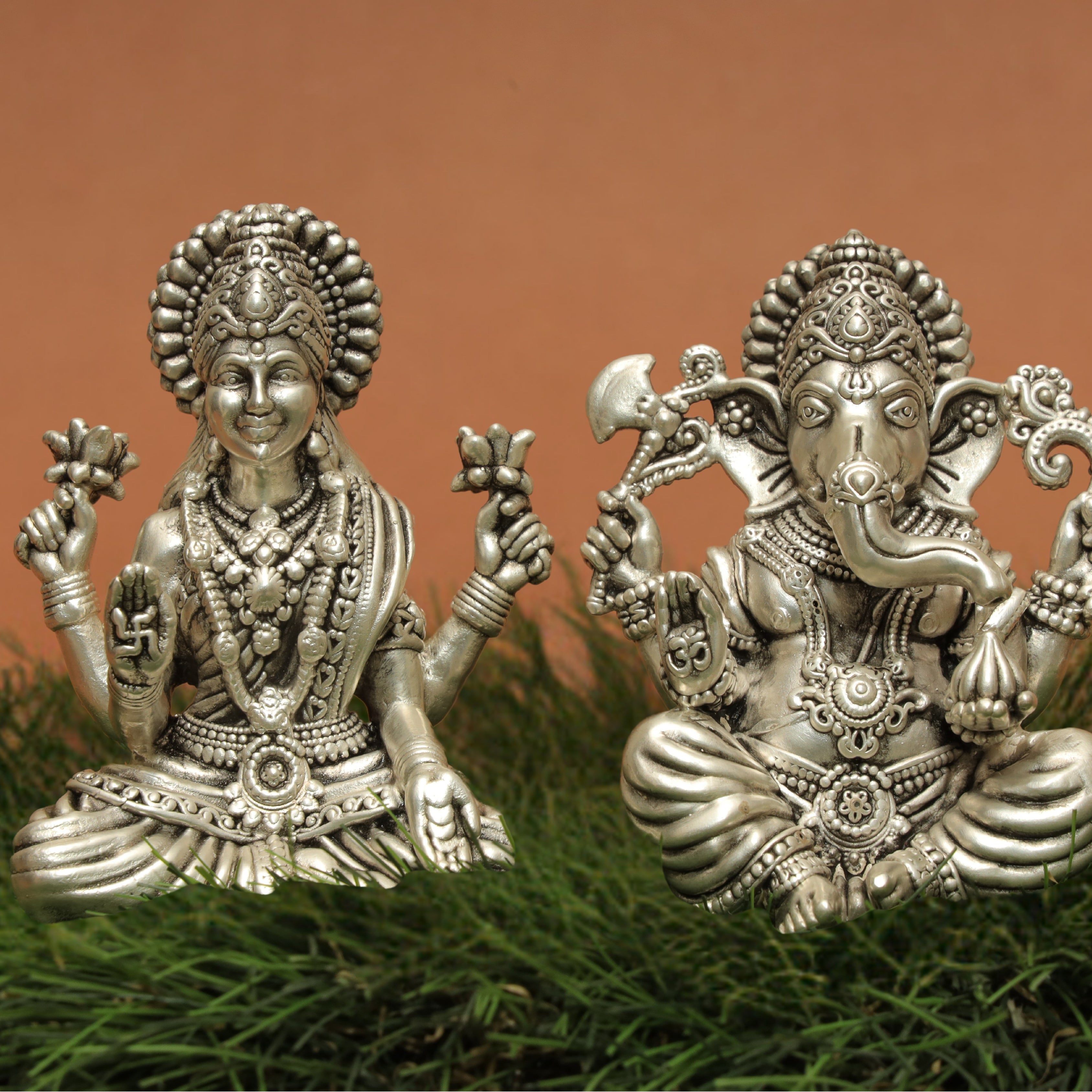 Ganesh & Lakshmi Idols (4 Inches)