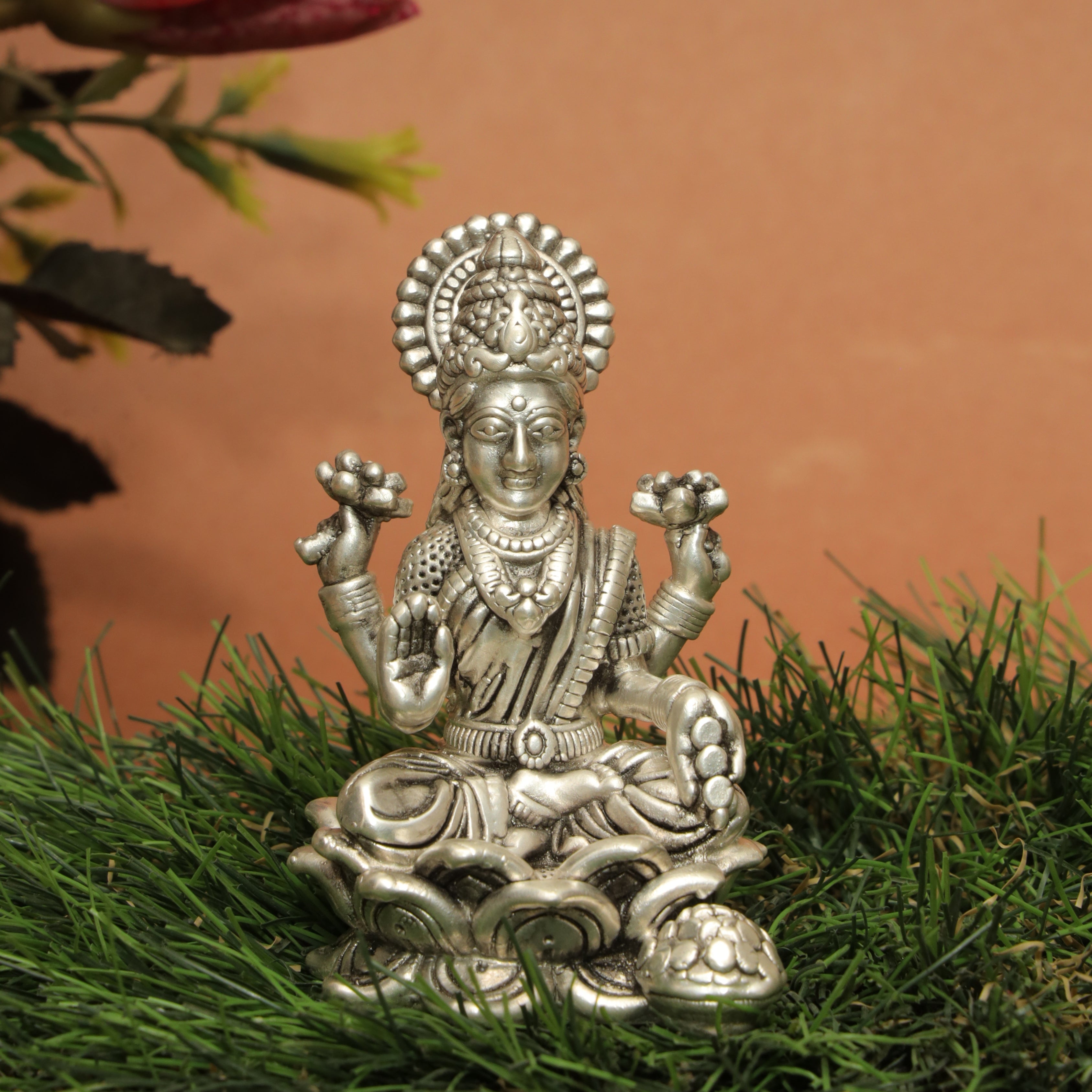 Lakshmi Statue (4 Inches)